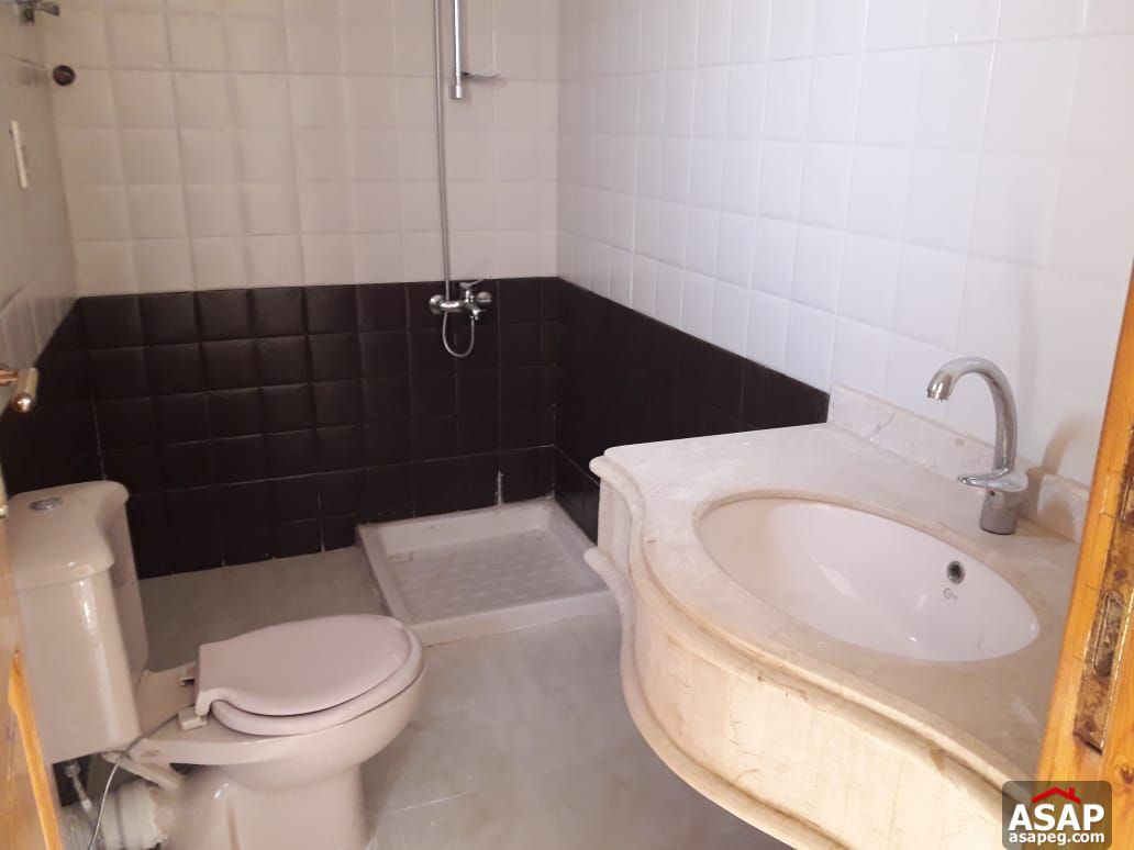 Twin Villa for rent in Mena Residence New Cairo