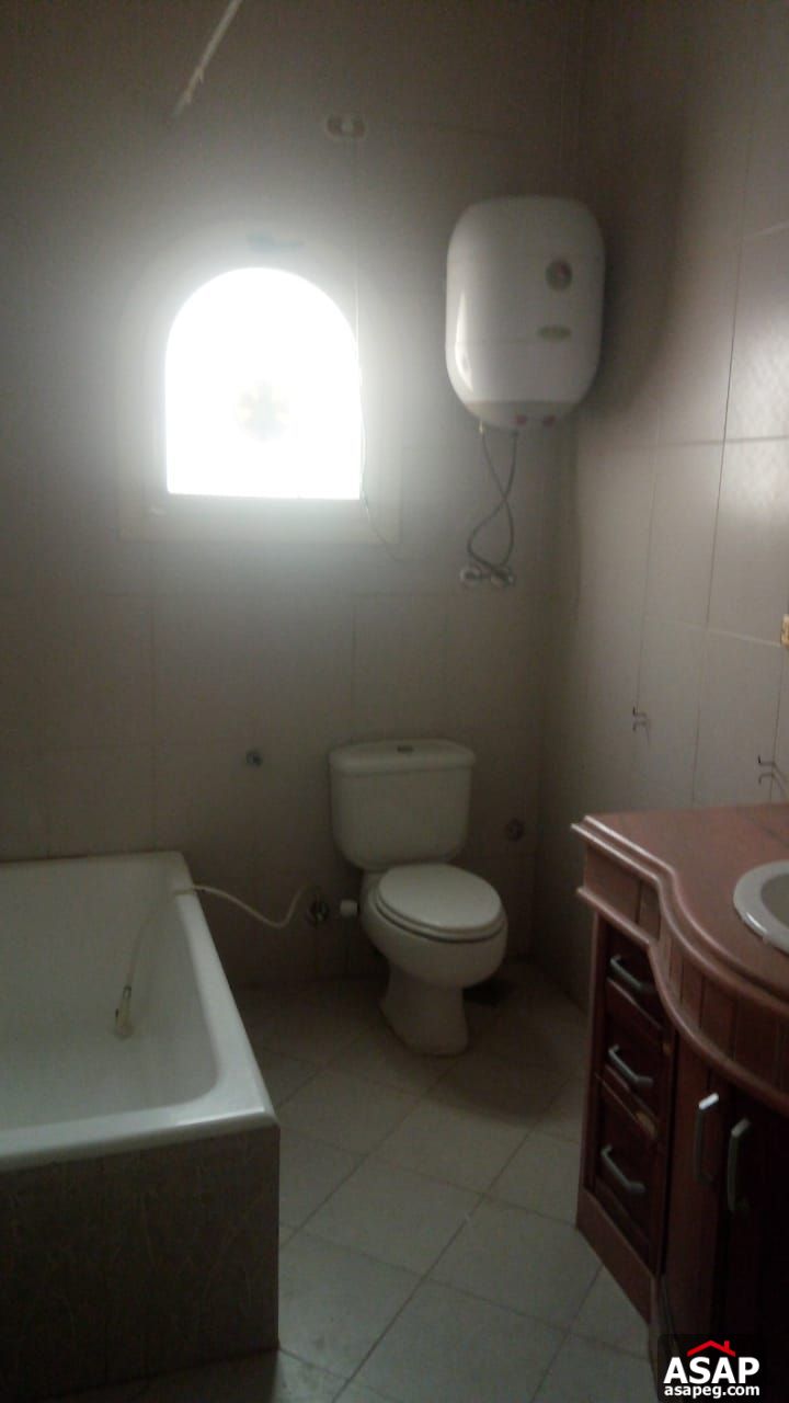 Apartment with Garden View for Rent in West Golf Apartment with Garden View for Rent in West Golf