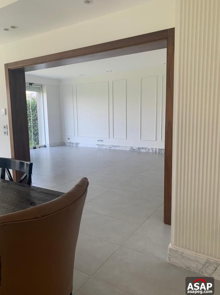 Twin House for Sale in Hyde Park Twin House for Sale in Hyde Park