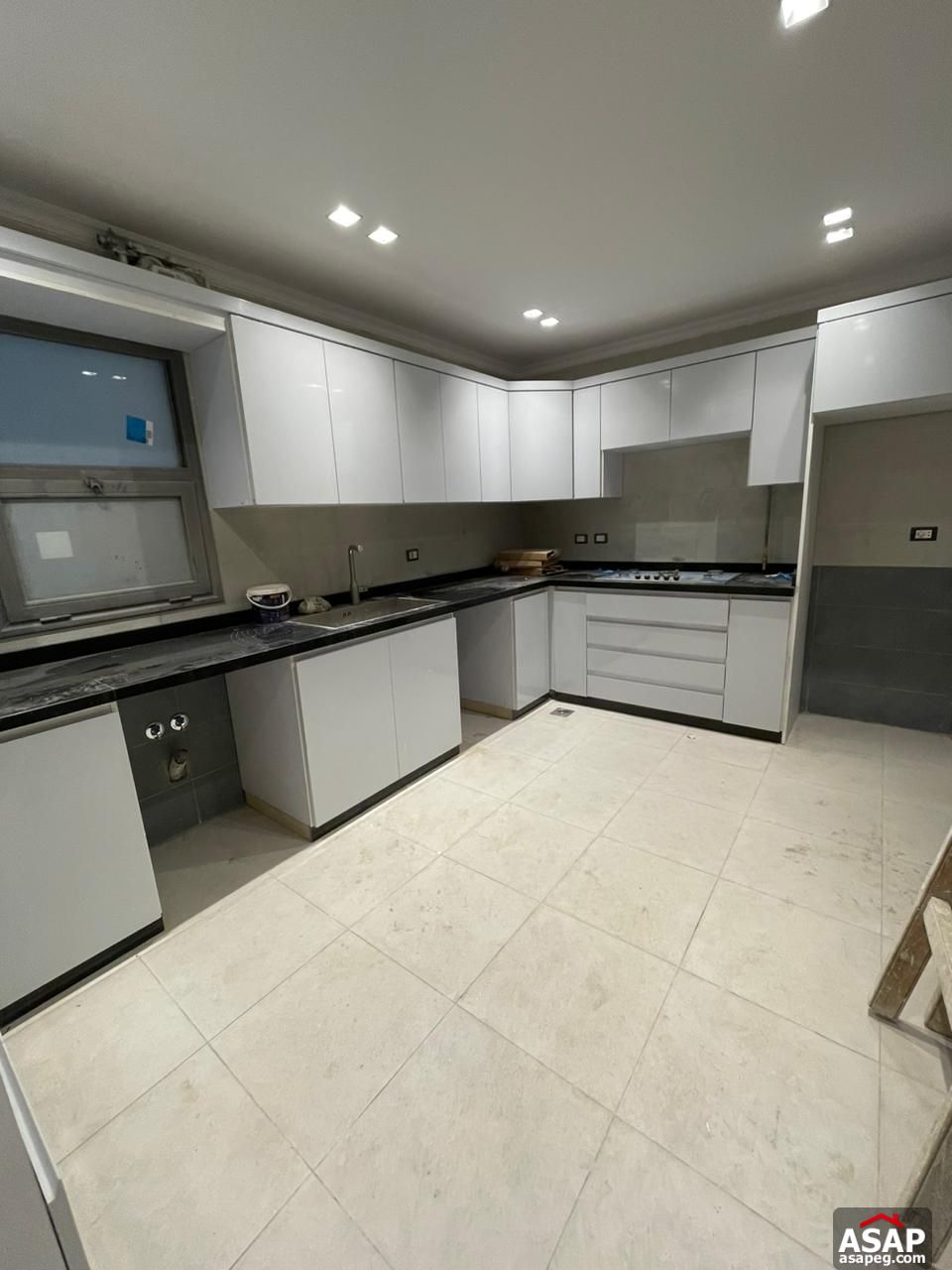 Ground Floor for Rent in Eastown