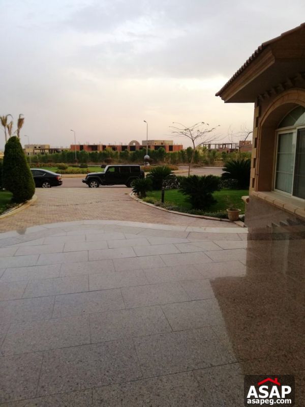 Ground Floor with Garden for Rent in West Golf Ground Floor with Garden for Rent in West Golf