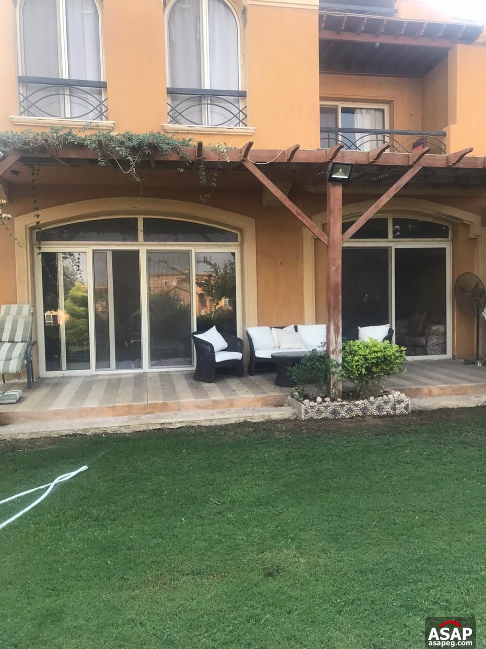 Twin House with Big Garden for Rent in Dyar Arco Twin House with Big Garden for Rent in Dyar Arco