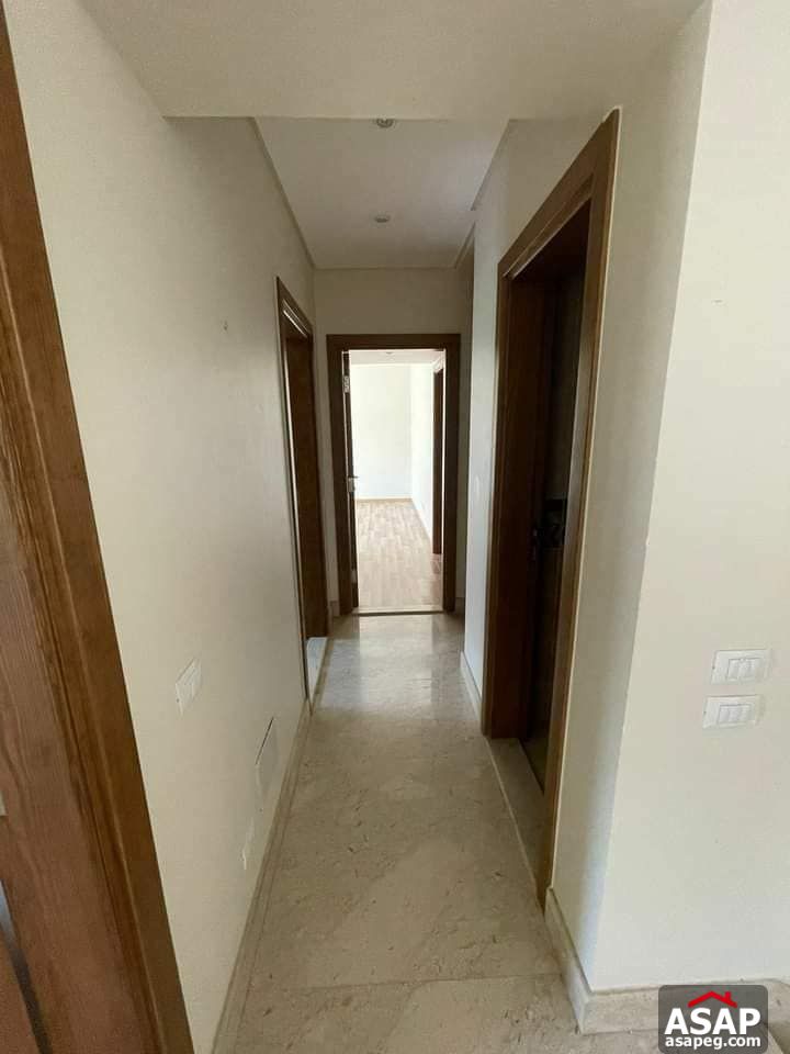 Duplex with Garden for Rent in Eastown Duplex with Garden for Rent in Eastown