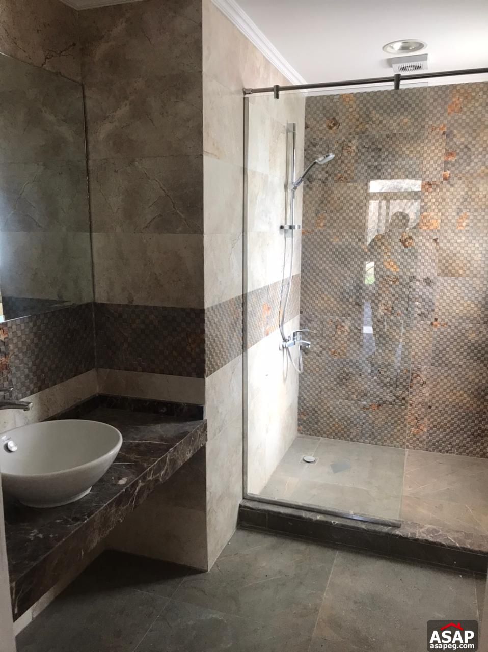 Town House for Rent in Dyar Arco Town House for Rent in Dyar Arco