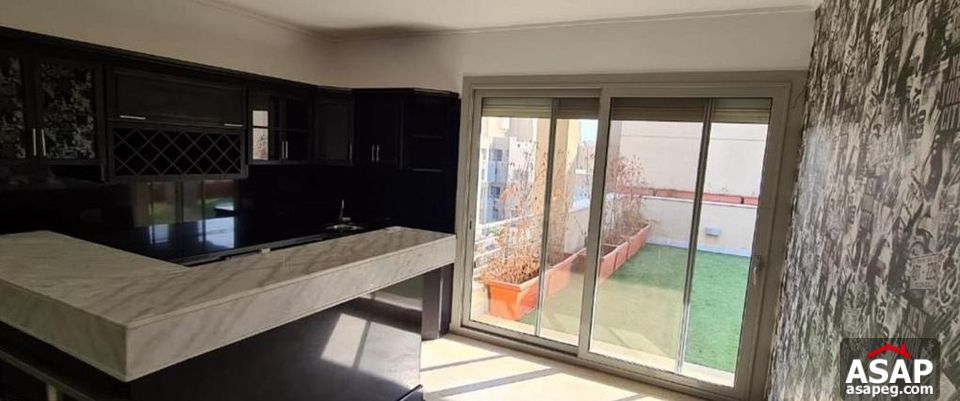 Penthouse for Sale in Village Gate Palm Hills Penthouse for Sale in Village Gate Palm Hills