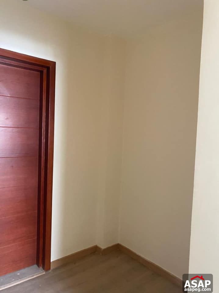 Apartment for Rent in Hyde Park Compound Apartment for Rent in Hyde Park Compound