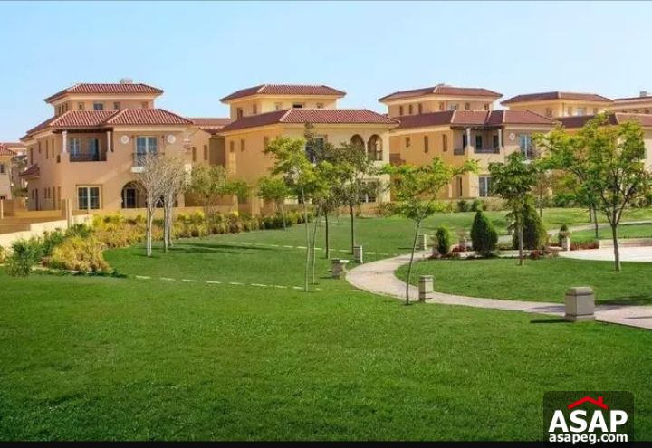 Villa for Sale in Hyde Park Compound Villa for Sale in Hyde Park Compound