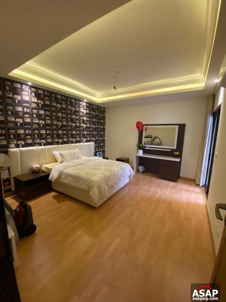 Apartment with Garden View for Rent in the WaterWay Apartment with Garden View for Rent in the WaterWay