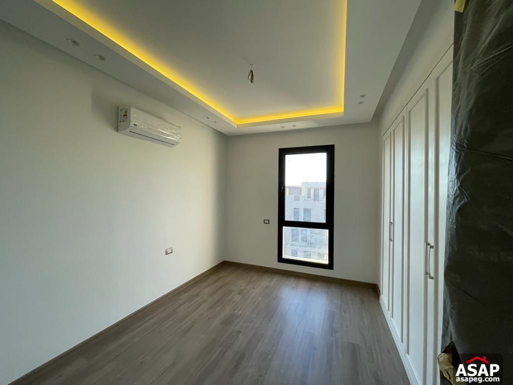 Triplex for Rent in Eastown Compound Triplex for Rent in Eastown Compound