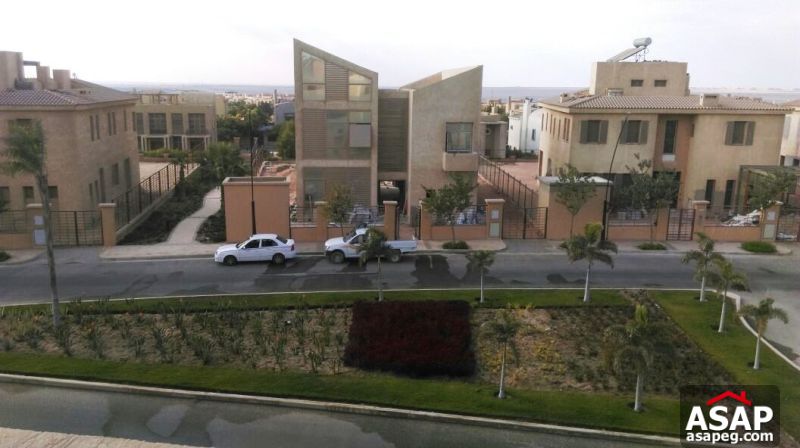 Town House for Rent in Allegria