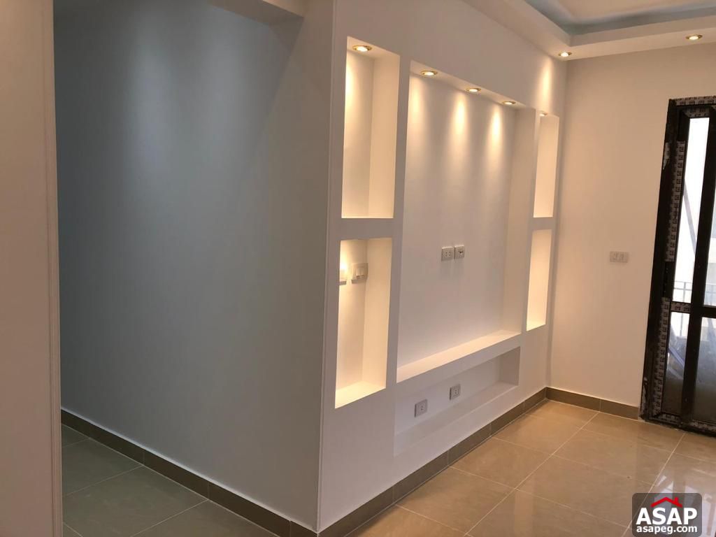 Semi Furnished Apartment for Rent in Eastown