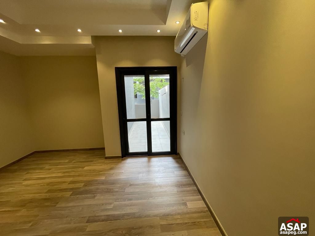 Ground Floor with Pool View for Rent in El Patio 7 Ground Floor with Pool View for Rent in El Patio 7