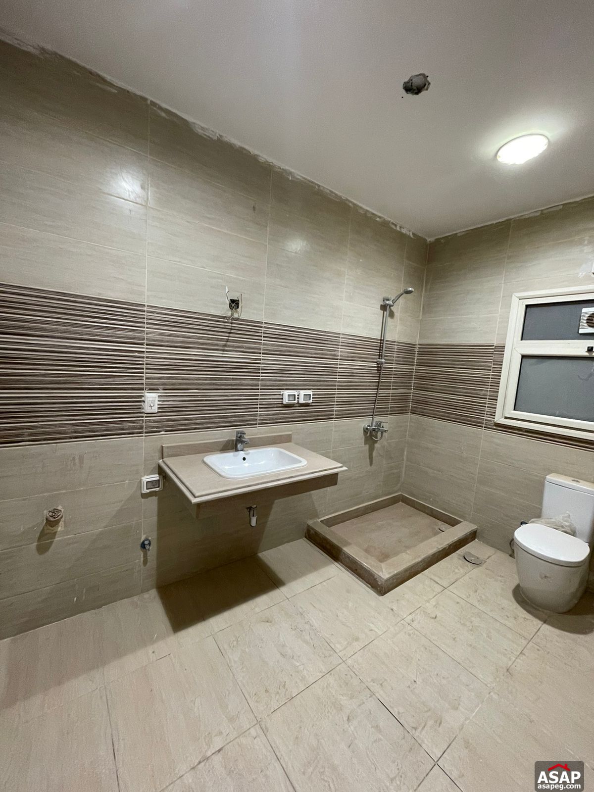 Apartment for Sale in Les Rois Apartment for Sale in Les Rois