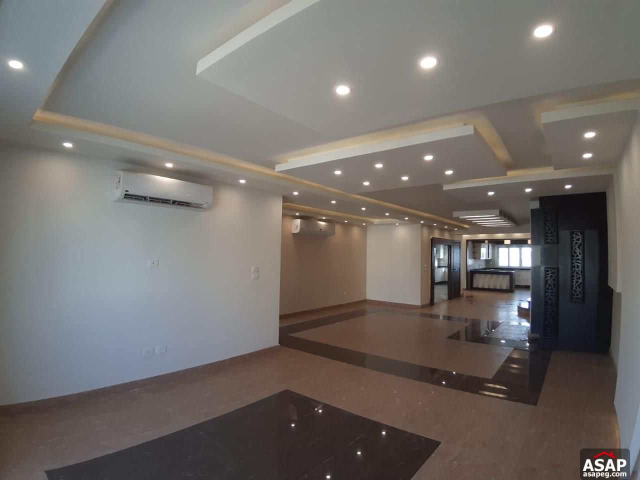 Villa for Rent in Hyde Park