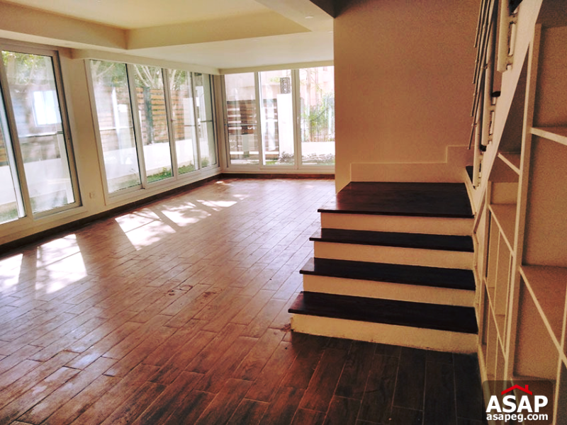 Twin House with Big Garden in Utopia Compouned - 6 October Twin House with Big Garden in Utopia Compouned - 6 October