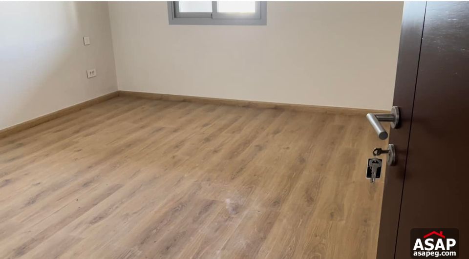 Duplex with Roof for Rent in CFC