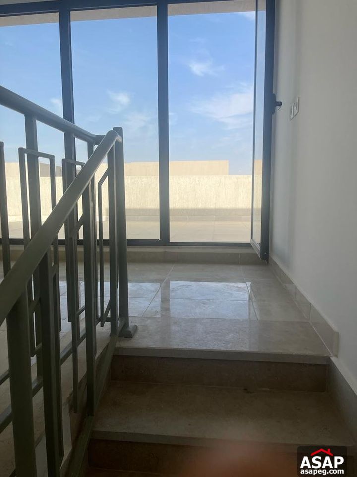 Penthouse for Rent in Fifth Square Penthouse for Rent in Fifth Square