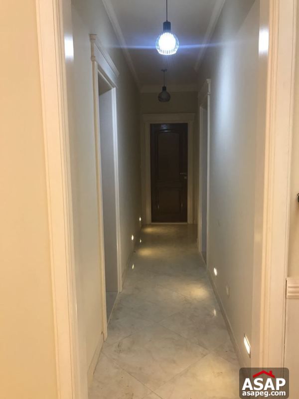 Apartment with Garden for Rent in Eastown Apartment with Garden for Rent in Eastown