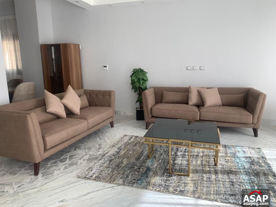 Villa with Pool for Rent in Hyde Park Villa with Pool for Rent in Hyde Park