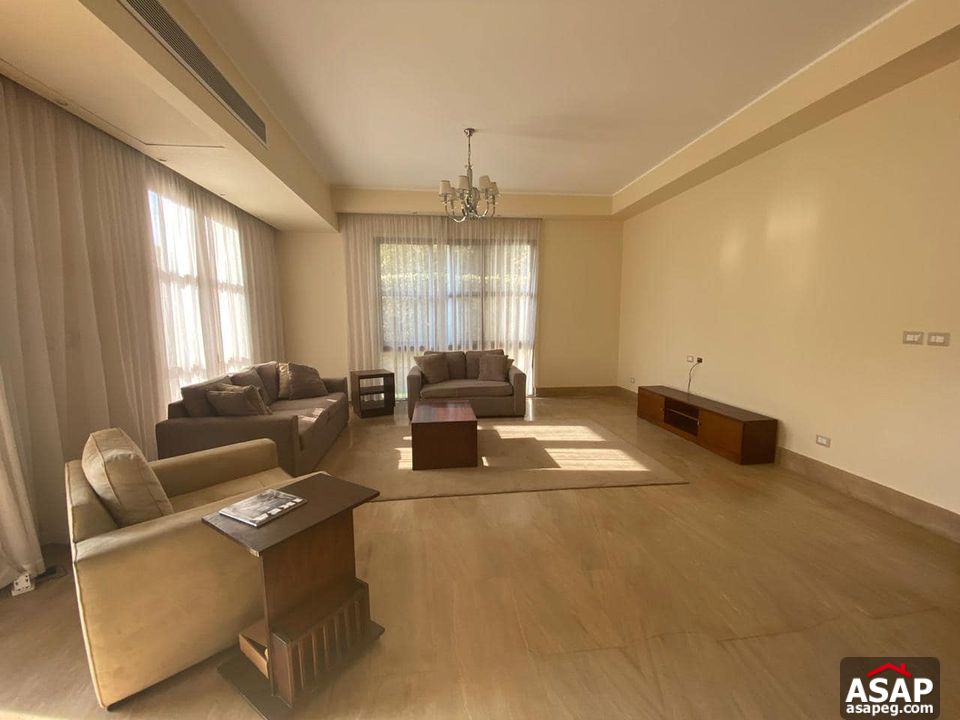 Stand Alone with Big Garden for Rent in Allegria