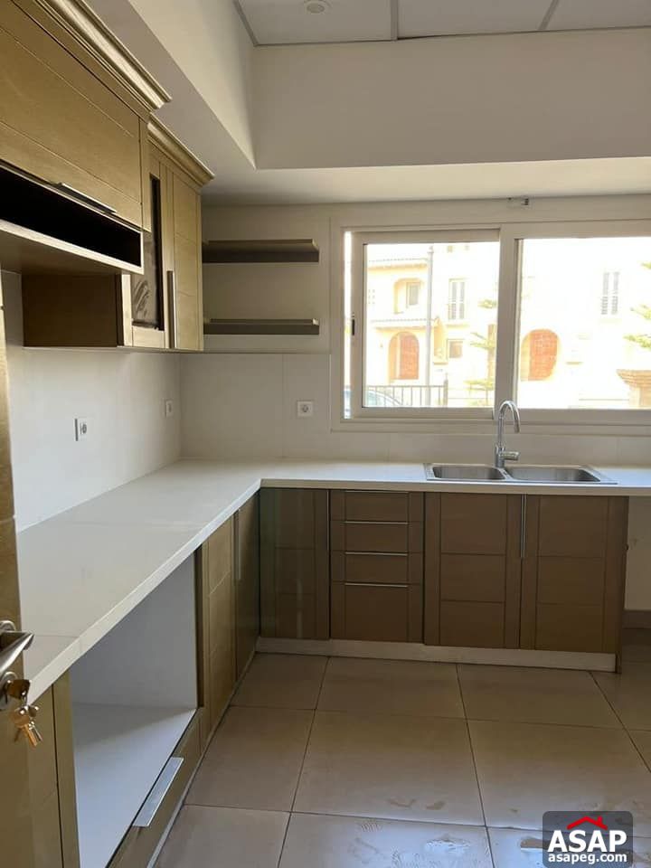 Stand Alone for Rent in Uptown Cairo Stand Alone for Rent in Uptown Cairo