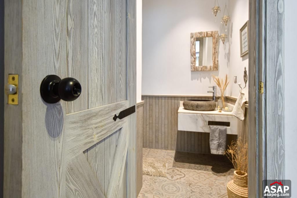 Duplex with Garden for Rent Eastown