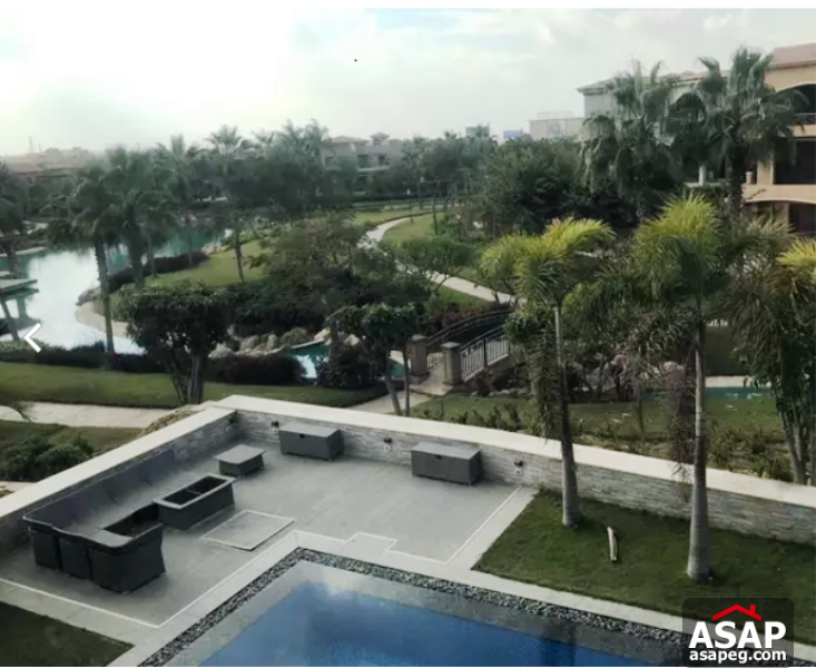 Villa with Swimming Pool for Sale in Lake View Villa with Swimming Pool for Sale in Lake View