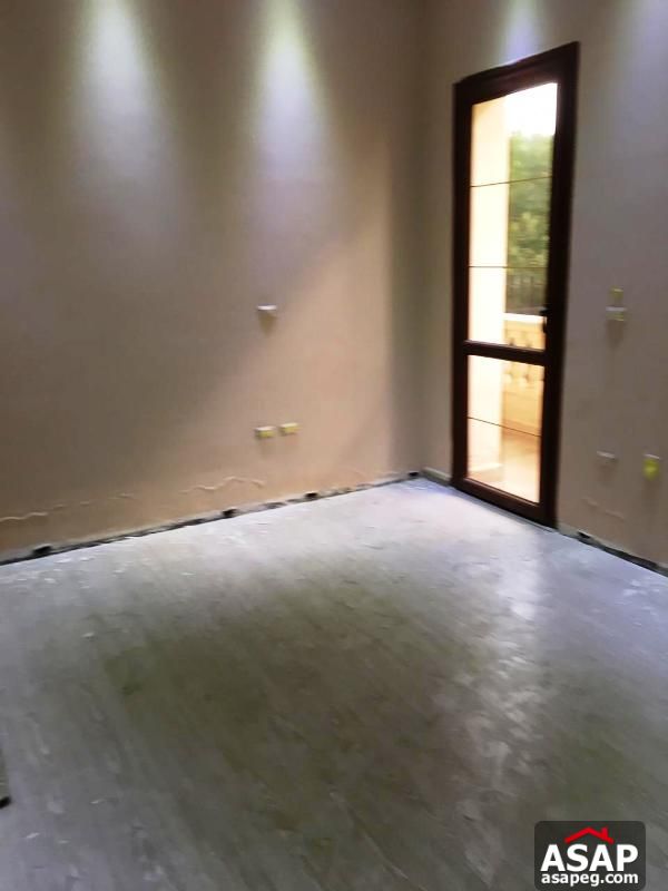 Duplex with Pool for Rent in West Golf Duplex with Pool for Rent in West Golf