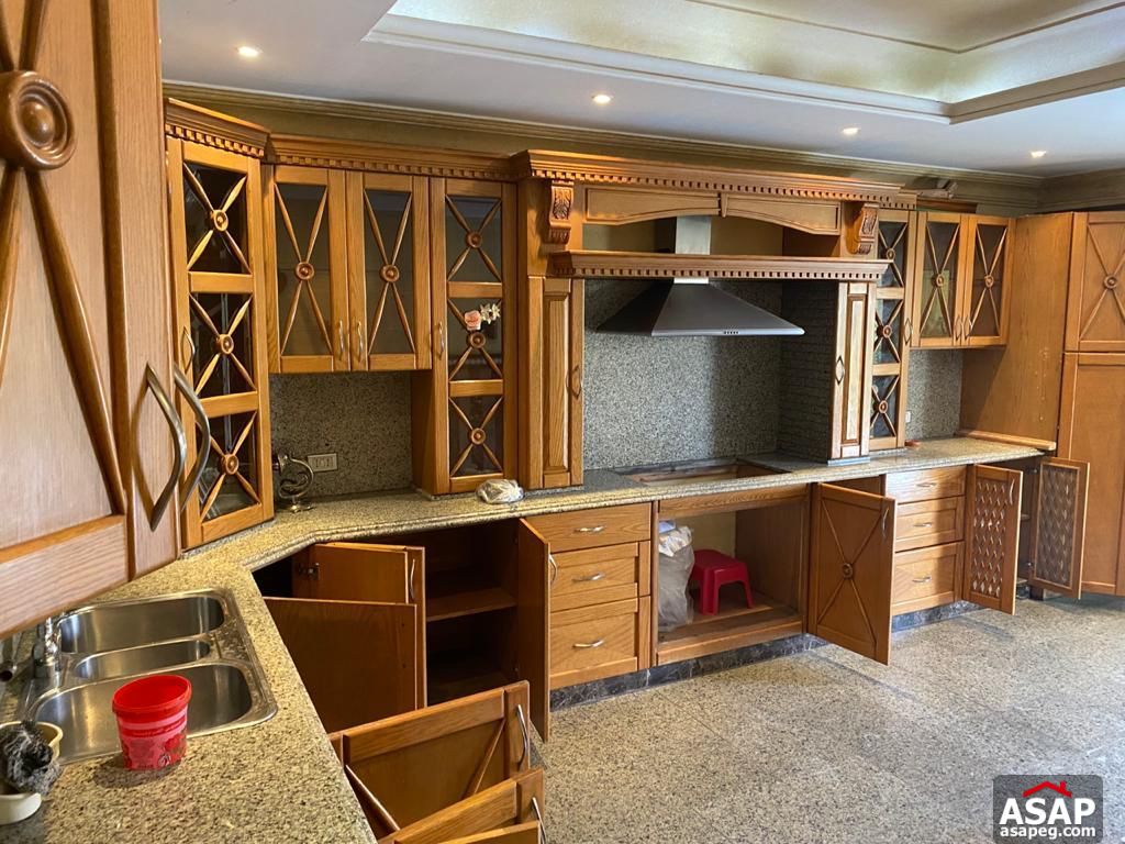 Stand Alone with Swimming Pool for Sale in Mirage Compound