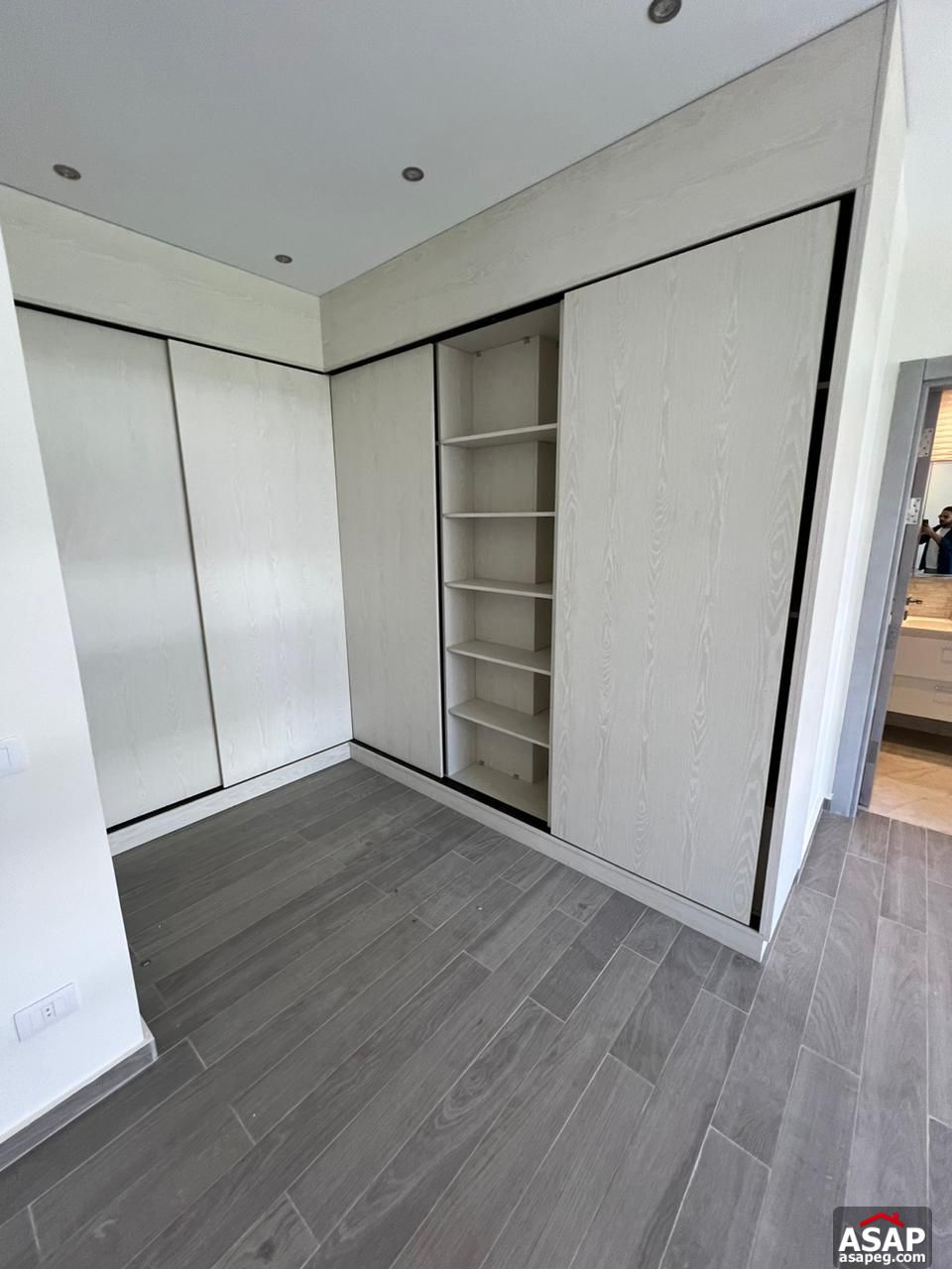 Semi Furnished Apartment for Rent in Lake View Residence Semi Furnished Apartment for Rent in Lake View Residence