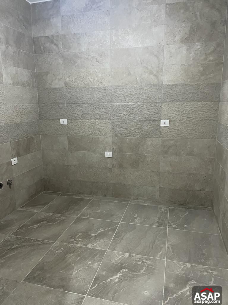 Ground Floor for Rent in Fifth Square