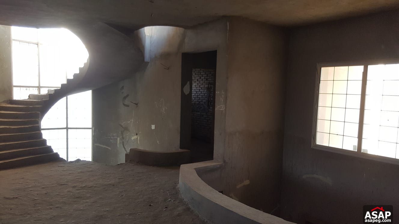 Villa for Sale in Flower Park Compound Villa for Sale in Flower Park Compound