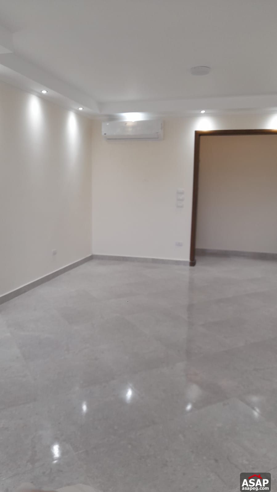 Semi Furnished Apartment for Rent in Eastown