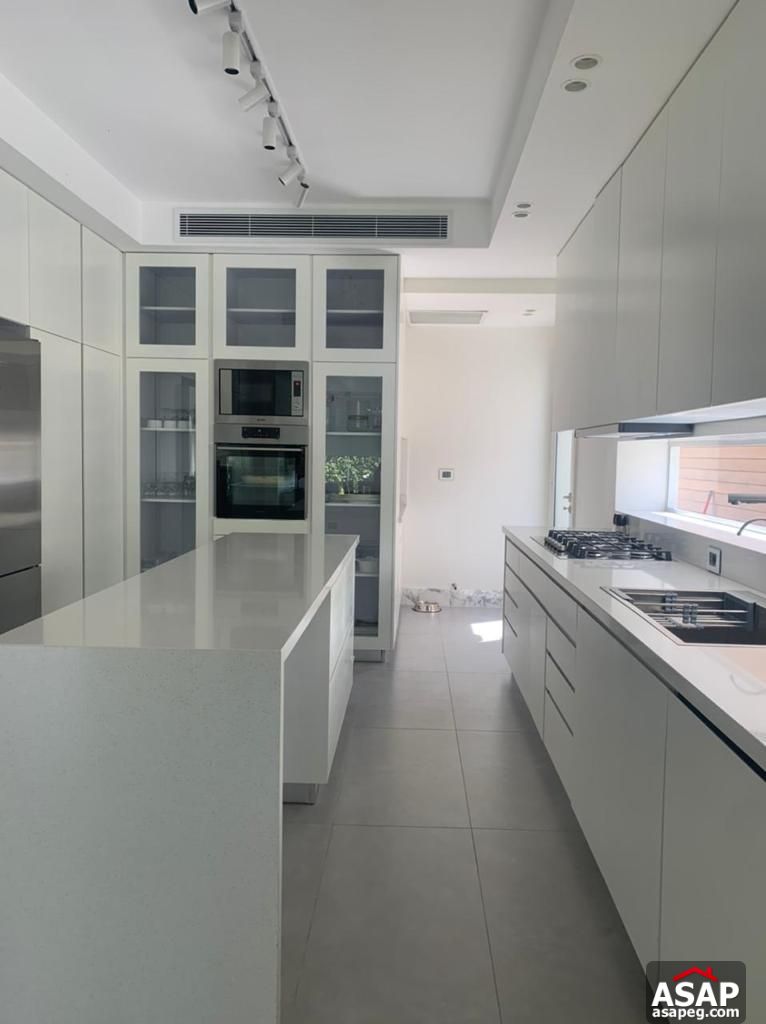 Twin House for Sale in Hyde Park Twin House for Sale in Hyde Park