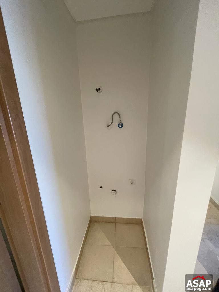 Apartment with Lake View for Sale in Mivida Compound Apartment with Lake View for Sale in Mivida Compound