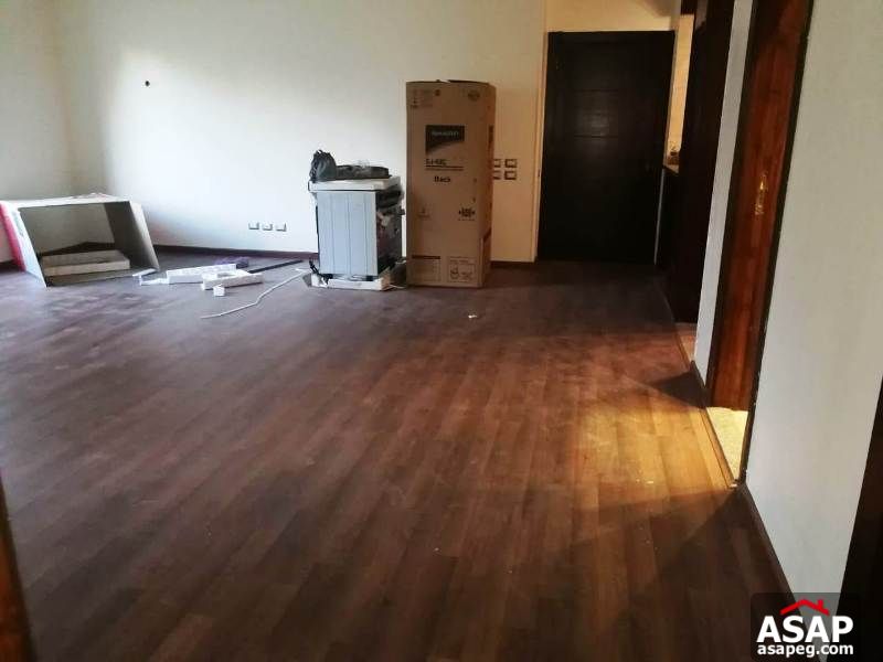 Apartment with Garden for Rent in Village Gate Apartment with Garden for Rent in Village Gate