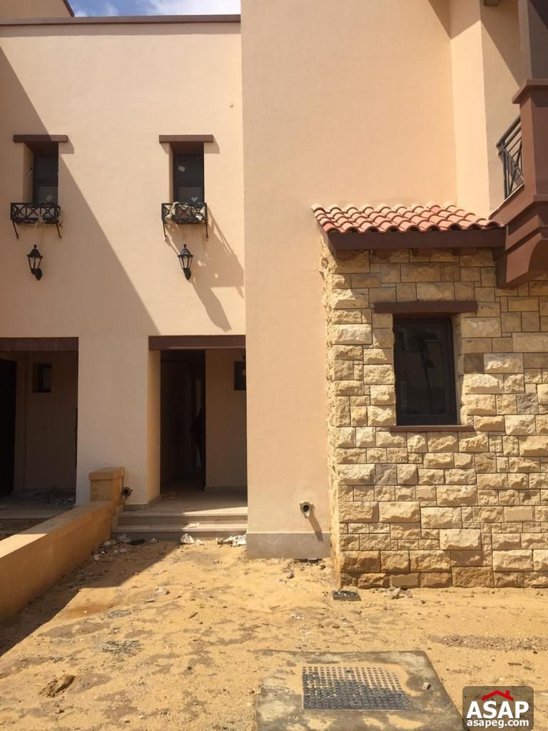 Town House for Sale in Mivida Compound Town House for Sale in Mivida Compound