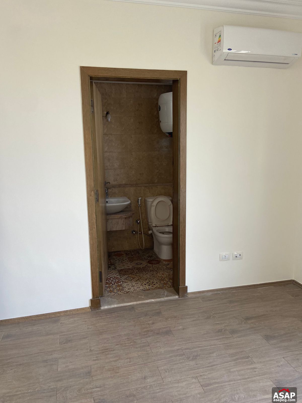 Apartment for Rent in Eastown Compound Apartment for Rent in Eastown Compound