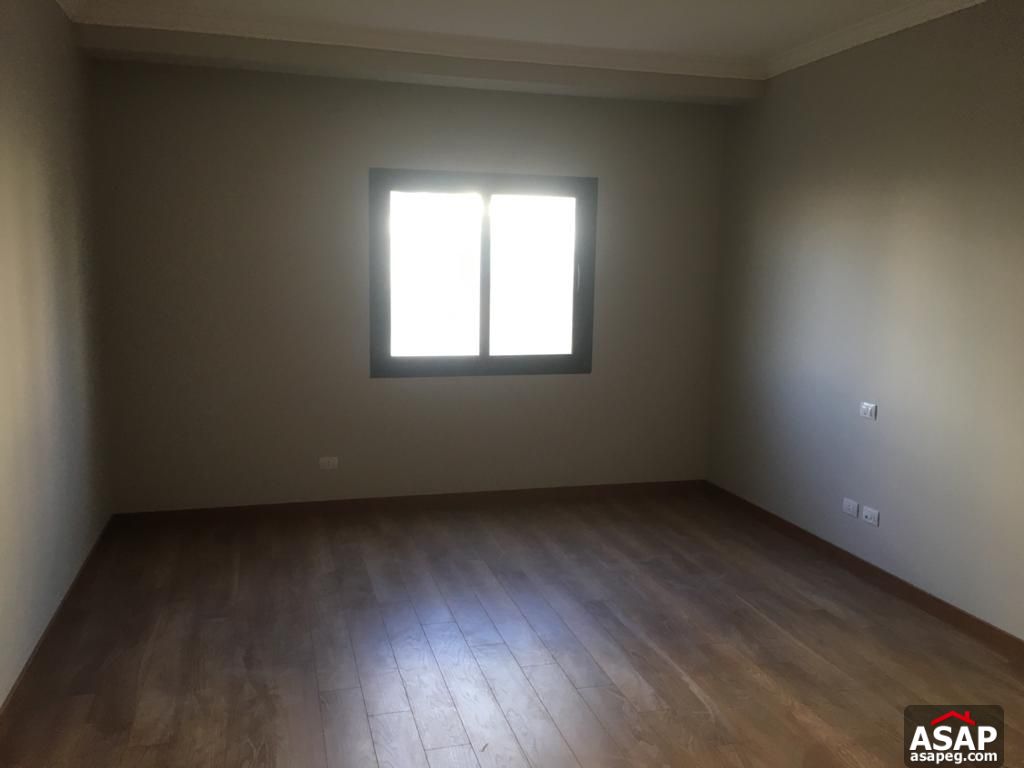 Apartment with Garden View in Eastown