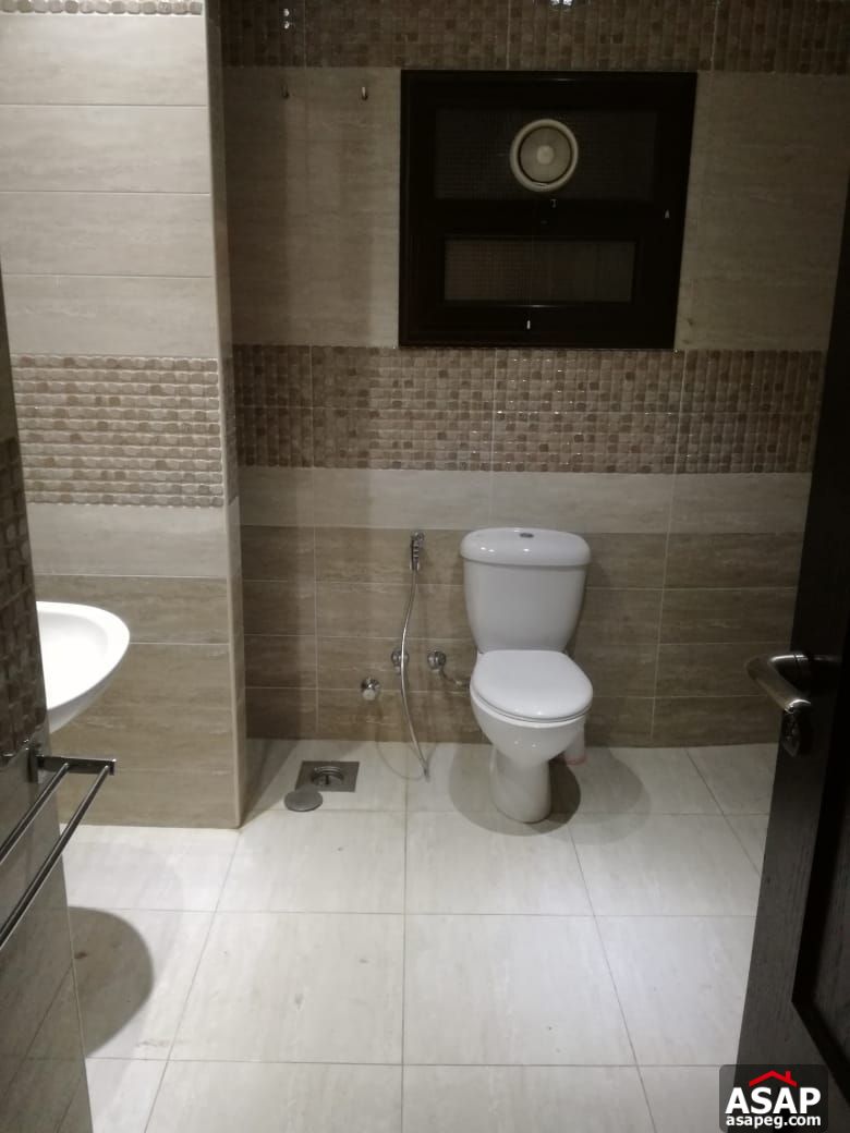 Apartment for rent in Shouyfat compound New Cairo