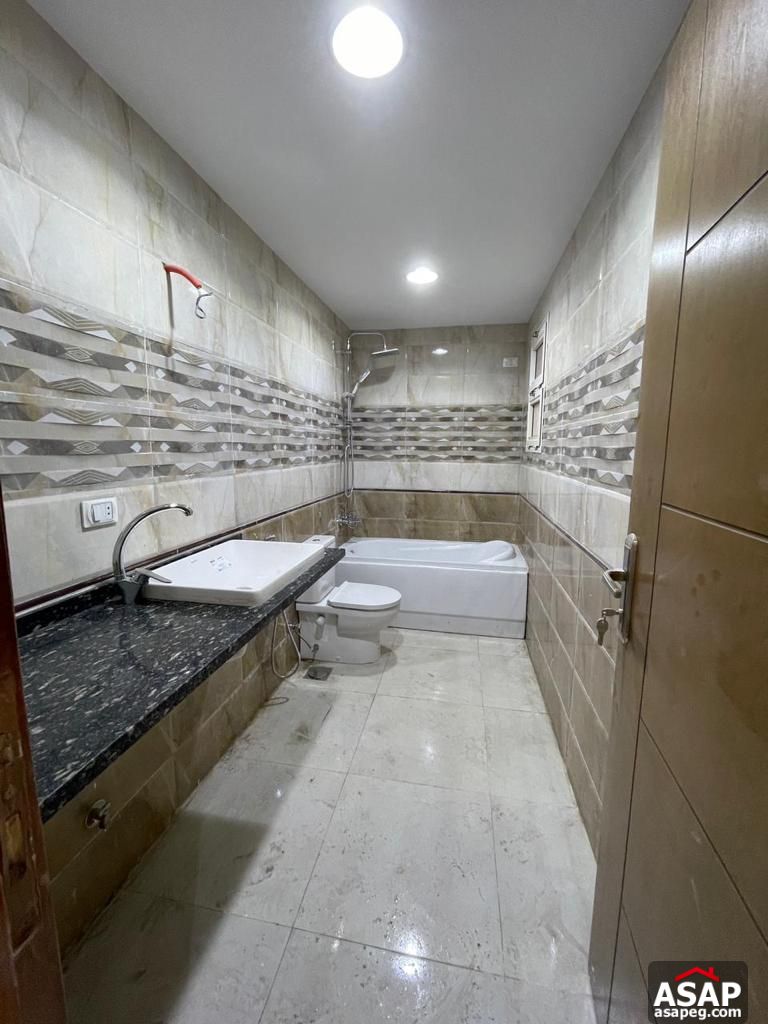 Apartment with Landscape View for Rent in Hyde Park Apartment with Landscape View for Rent in Hyde Park