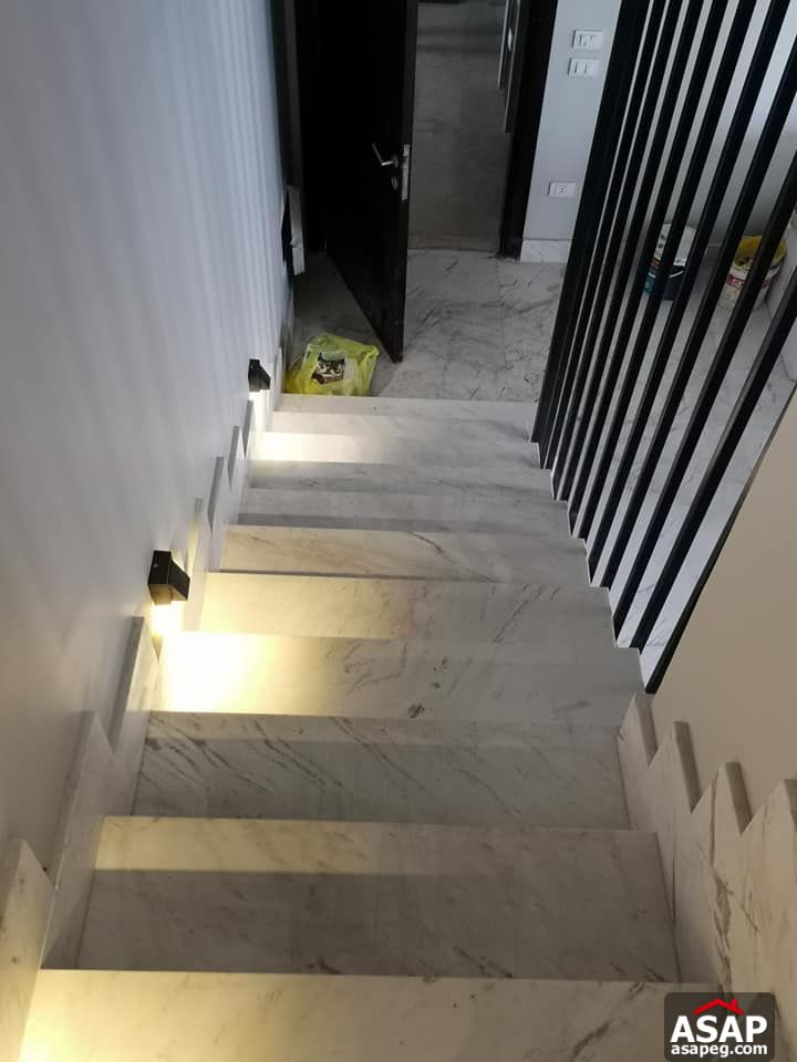 Duplex with Roof for Rent in Eastown