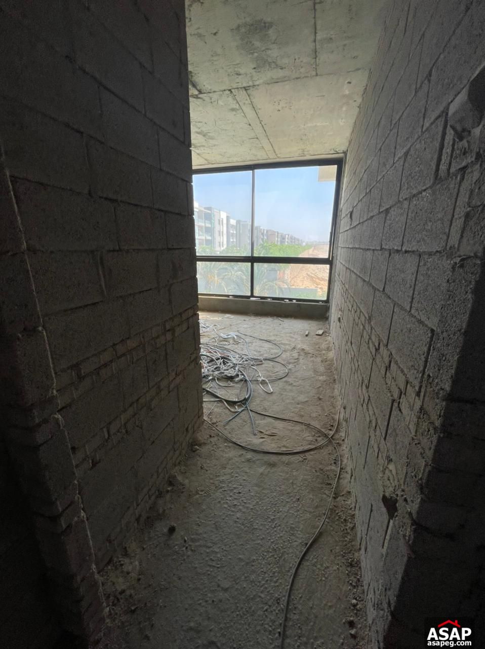 Penthouse with Pool for Sale in Lake View Residence