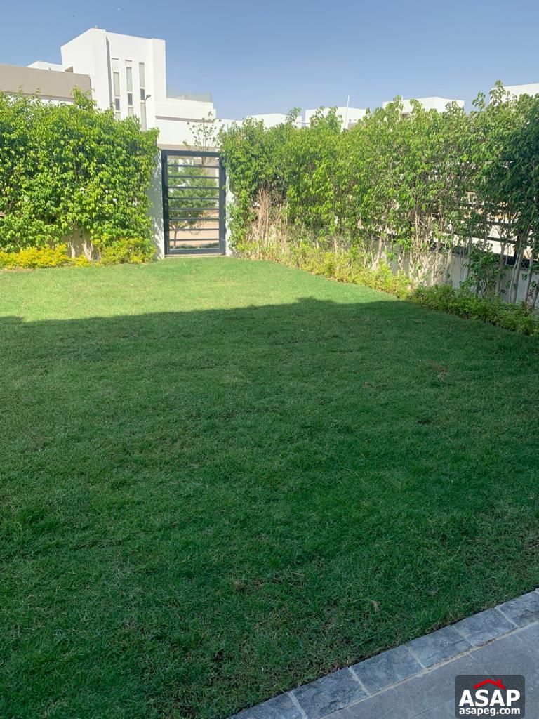 Twin House for Sale in Hyde Park Twin House for Sale in Hyde Park