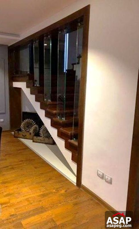 Villa with Pool for Sale in Mountain View 2 Villa with Pool for Sale in Mountain View 2