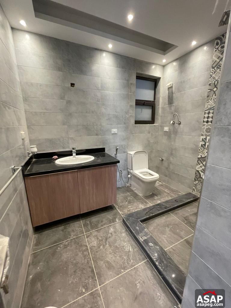 Apartment with Garden for Rent in Eastown