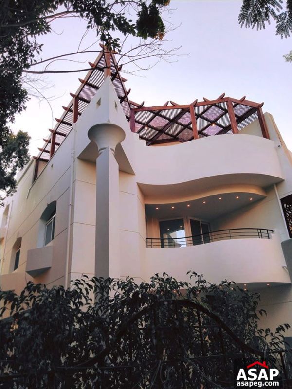 Twin House with Big Garden in Utopia Compouned - 6 October Twin House with Big Garden in Utopia Compouned - 6 October