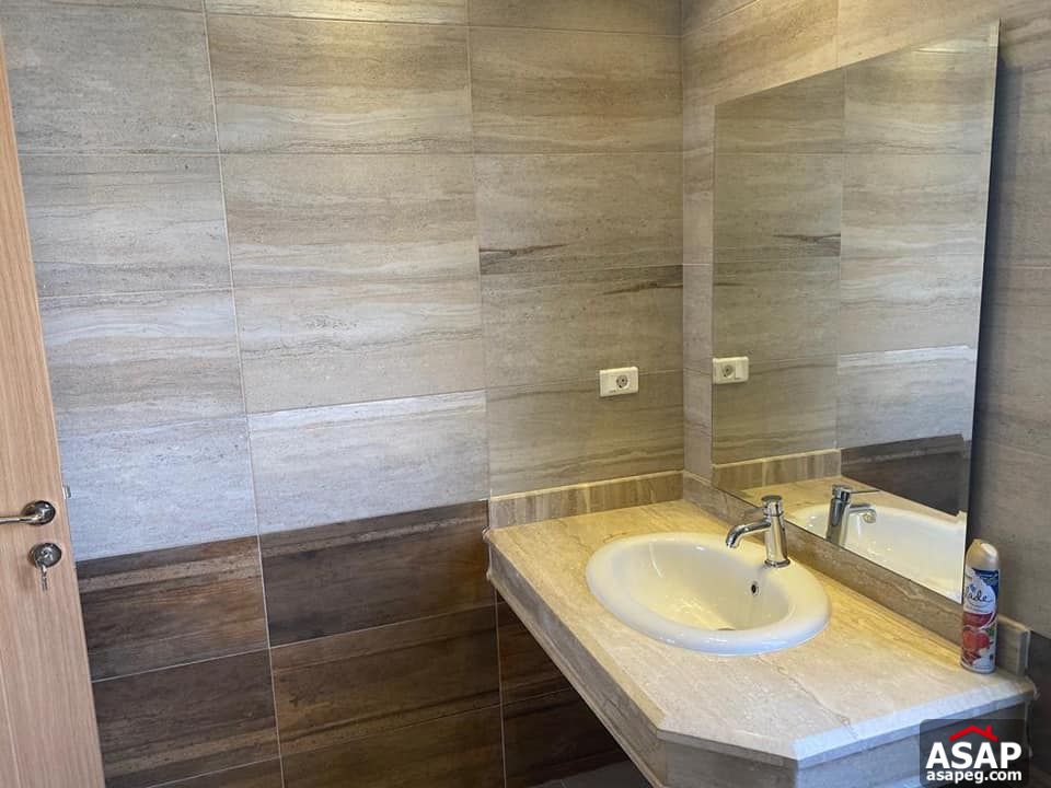 Apartment for Rent in the WaterWay Apartment for Rent in the WaterWay