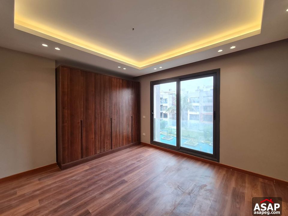 Apartment with Lake View for Rent in Silver Palm Apartment with Lake View for Rent in Silver Palm