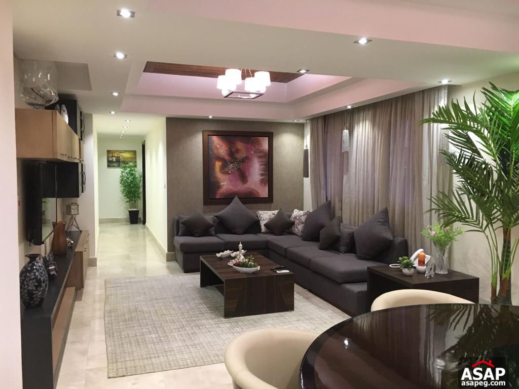 Furnished Villa for Sale in Hyde Park Furnished Villa for Sale in Hyde Park